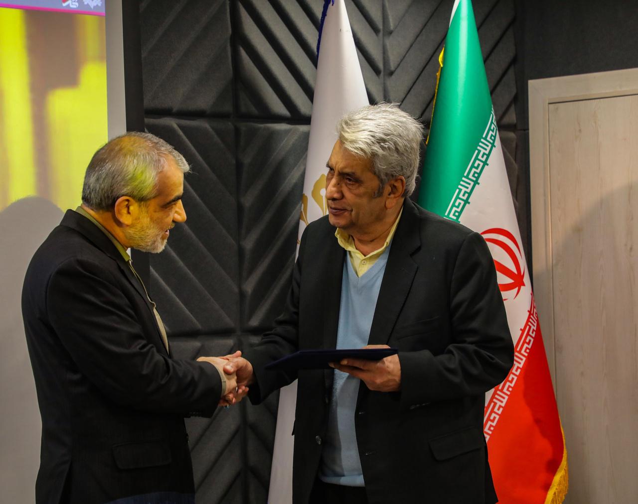 کتاب گویای قانون اساسی جمهوری اسلامی ایران تولید شد