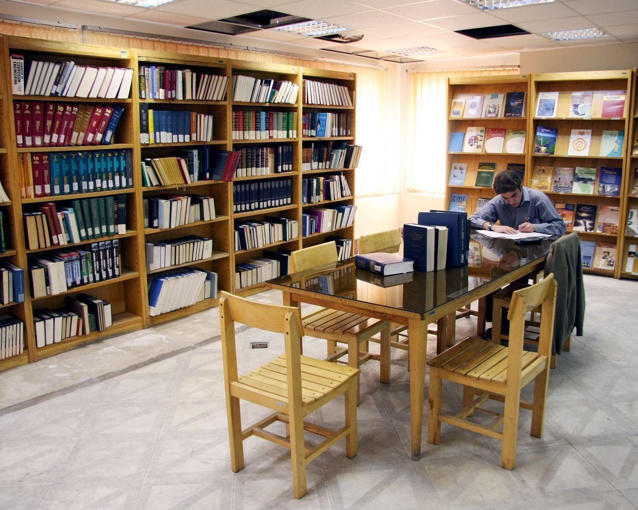 استان تهران فاقد یک کتابخانه مرکزی درخور است