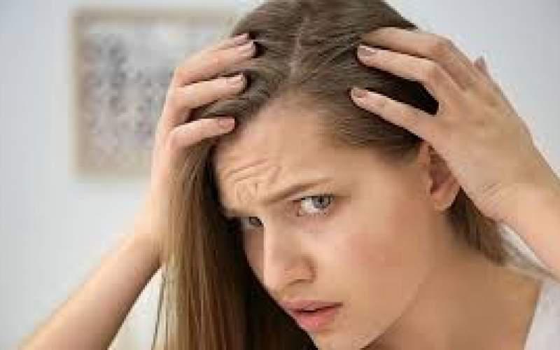 چرا ریزش مو بر سلامت روان زنان تاثیر می‌گذارد؟