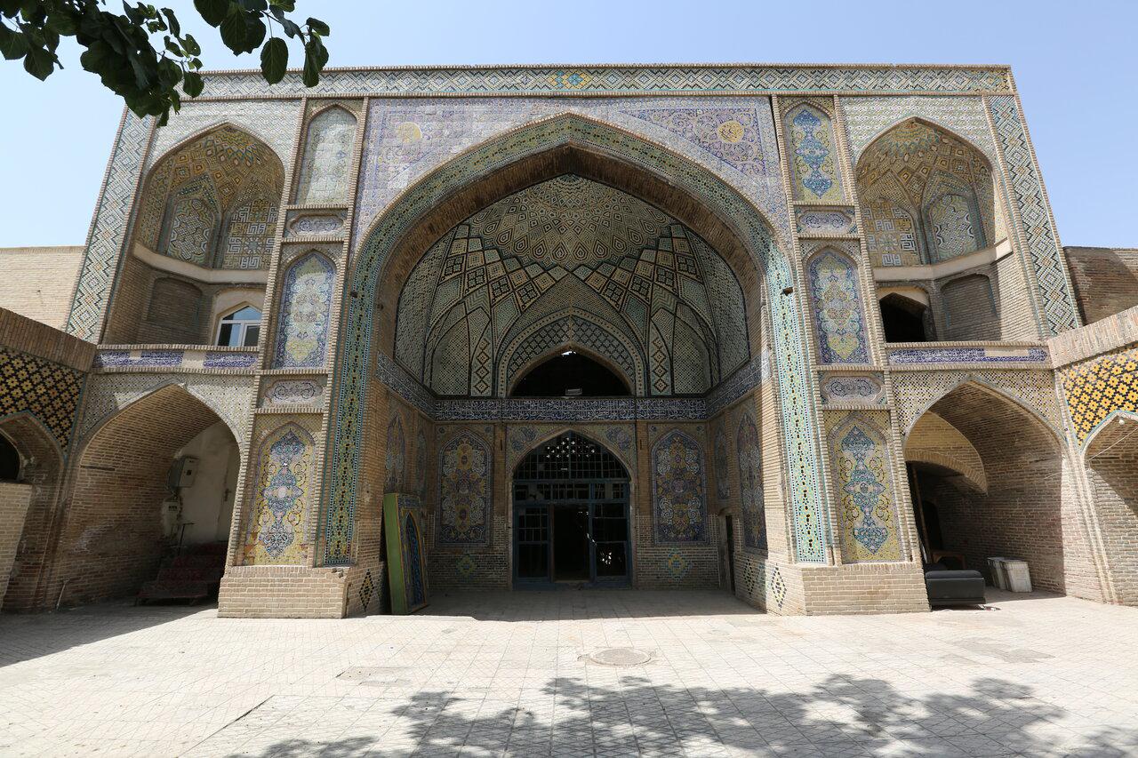 مسجد تاریخی حاج رجبعلی به تنهایی یک دانشکده معماری است