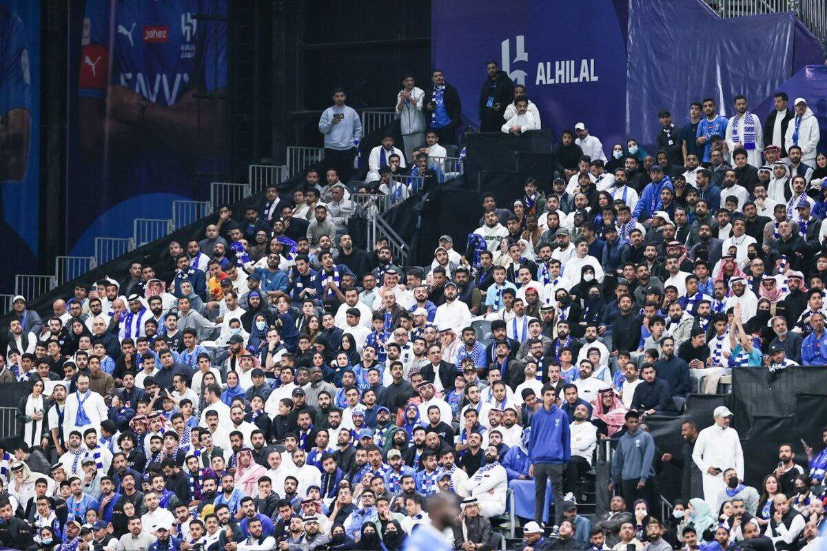 استقلال در کدام ورزشگاه با الهلال روبه رو می‌شود؟