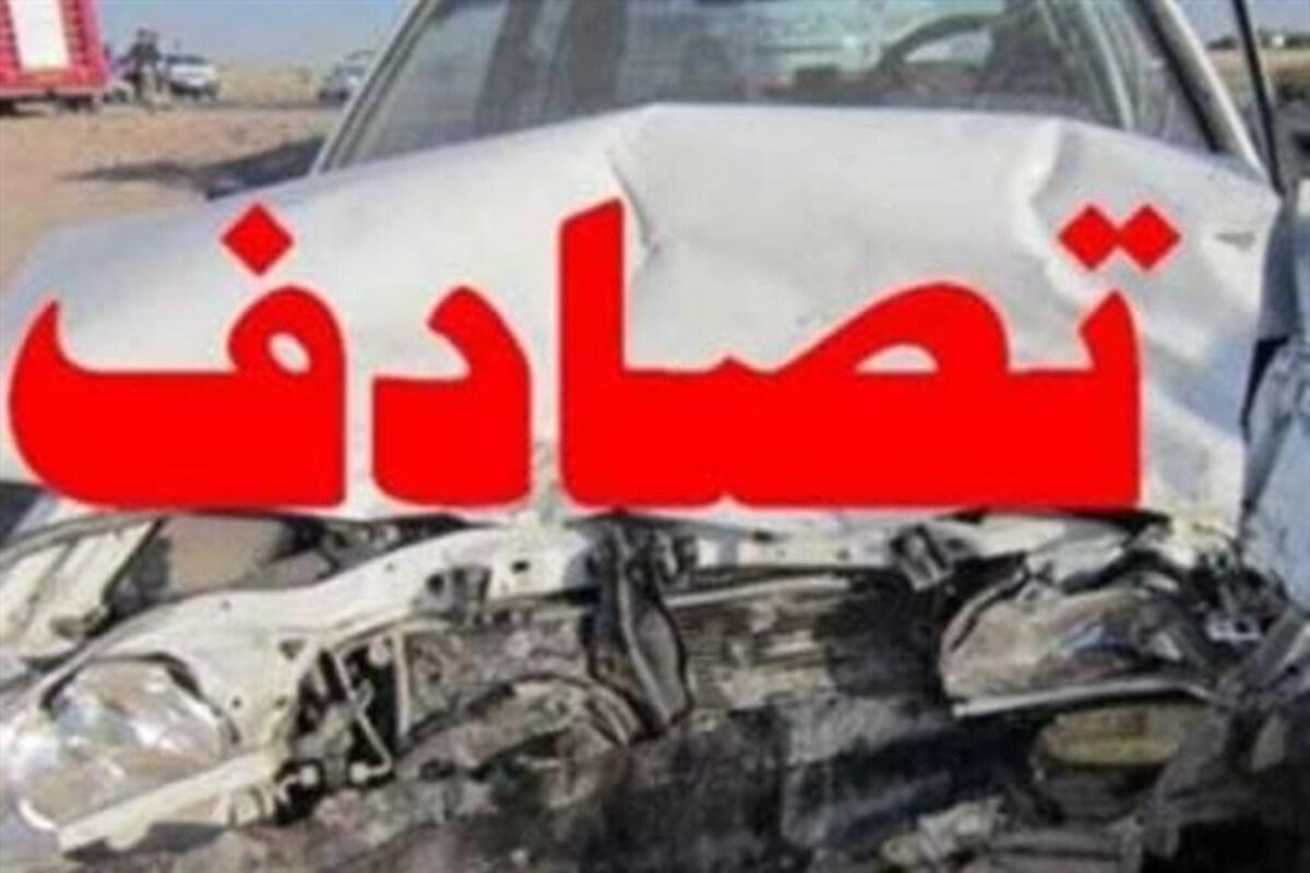 برخورد پراید حامل چند دانش‌آموز با یک وانت ۹ نفر را گرفتار کرد