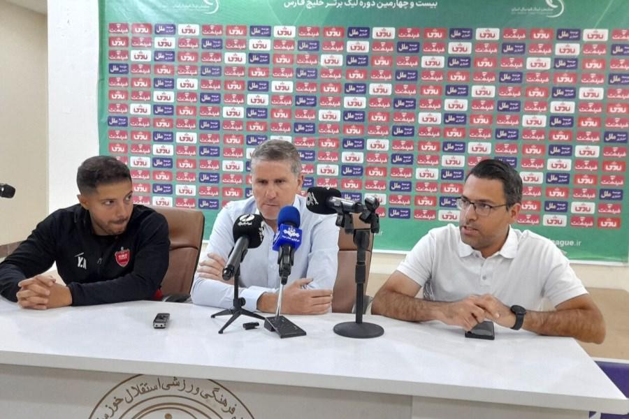 سرمربی پرسپولیس: قضاوت داور تعجب برانگیز بود