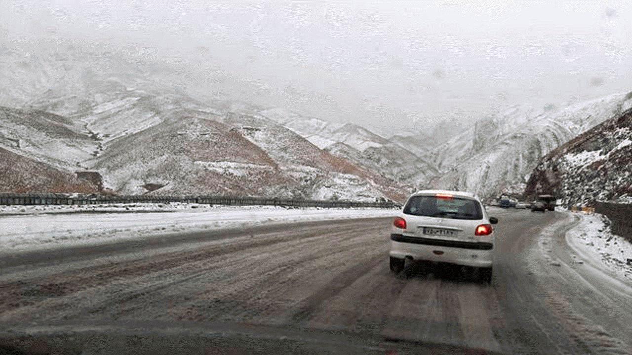 هشدار پلیس راه درباره وضعیت جوی محور چالوس و احتمال ریزش سنگ در هراز