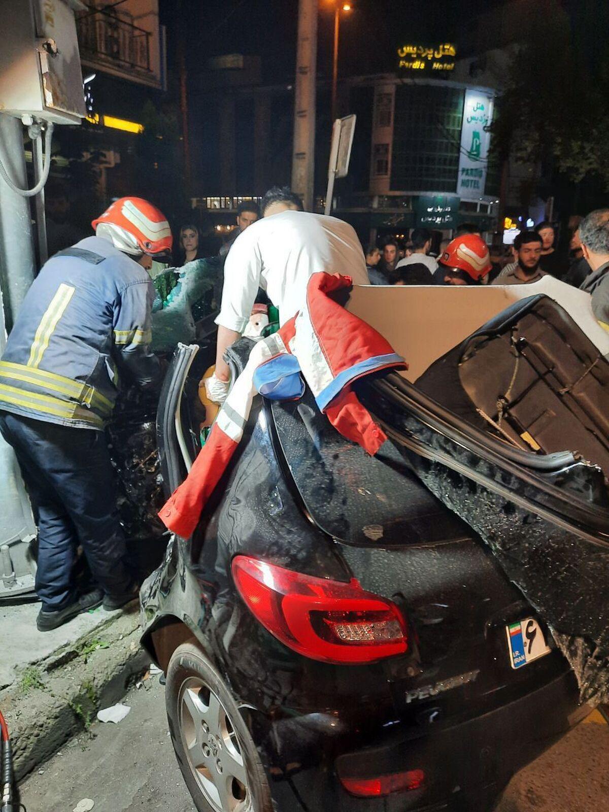 عدم توجه به جلو در رانندگي حادثه آفريد