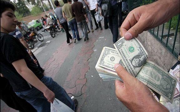 کنترل تورم هدف اصلی بانک مرکزی با مدیریت بازار ارز  ارز نیمایی نباید جهشی رشد کند