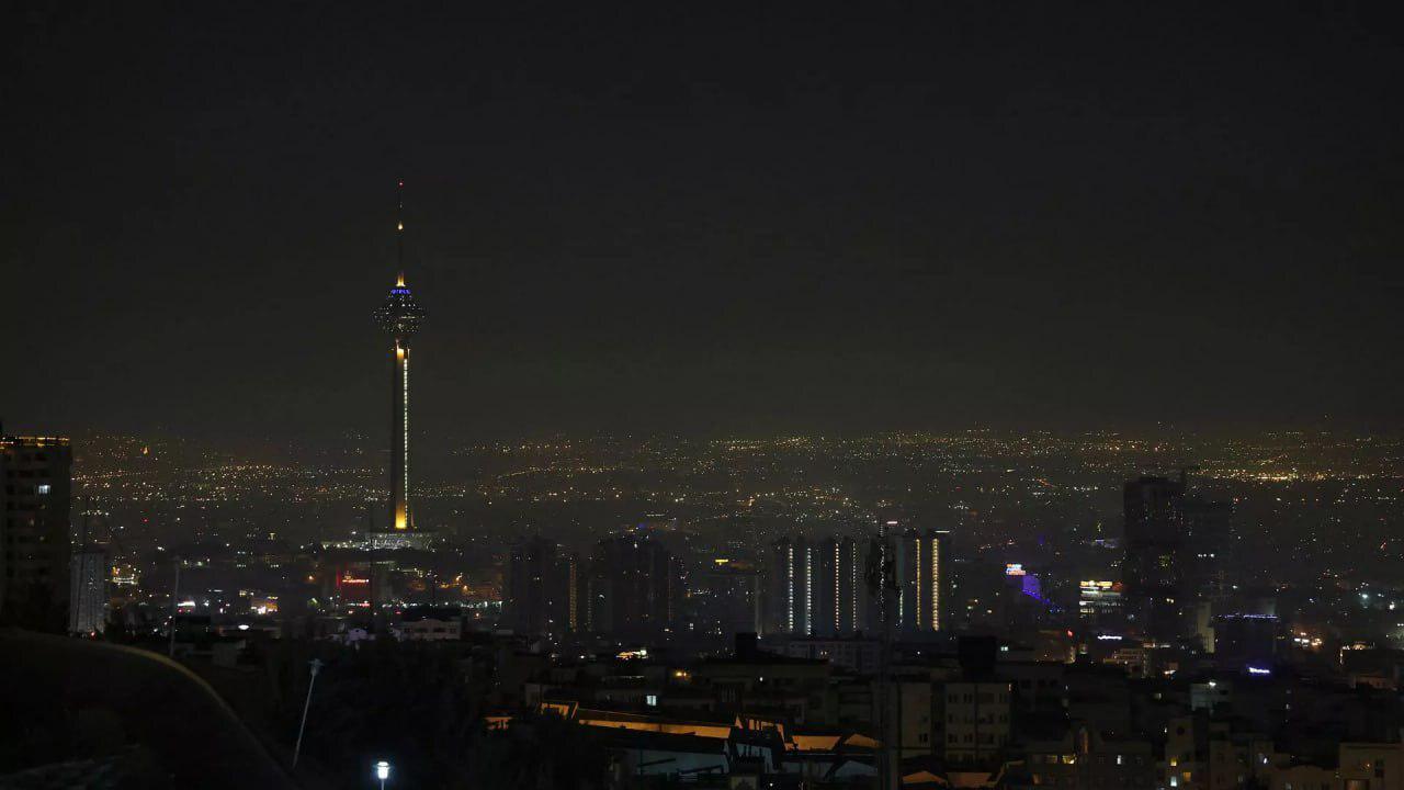 گزارش لحظه به لحظه و روایت رسانه های جهانی از بامداد ۵ آبان در ایران؛ در شب حمله اسرائیل چه گذشت؟