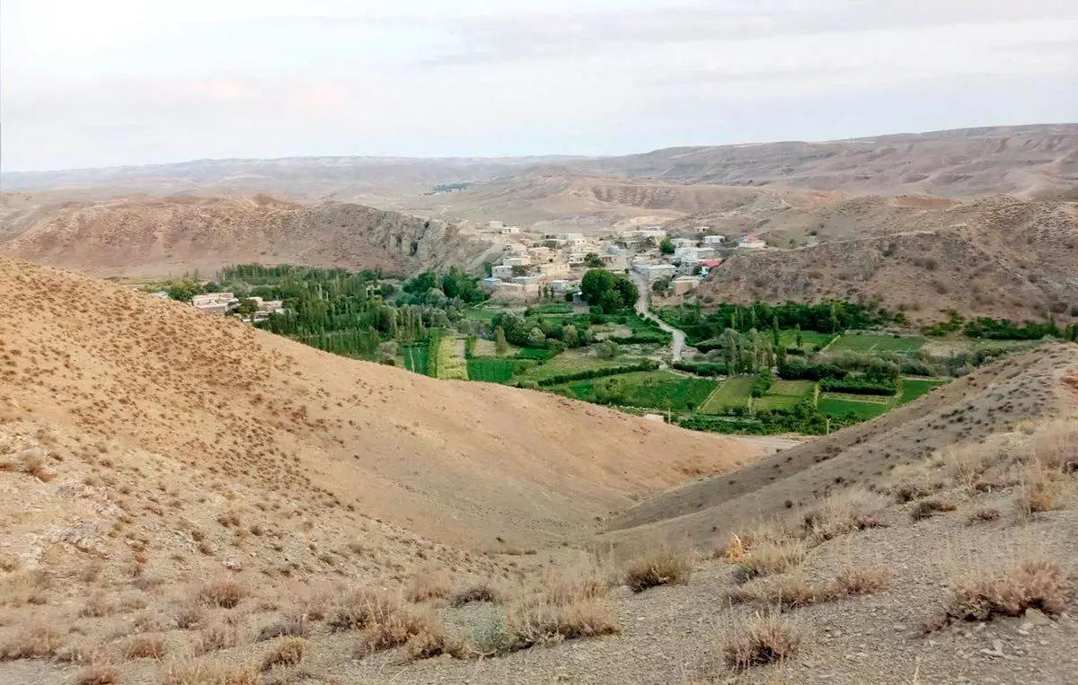 در این منطقه از کشور چاره ای جز خرید آب آشامیدنی نیست