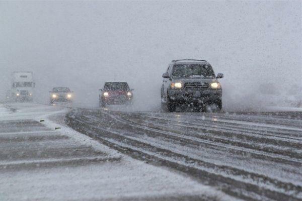 شرایط نامساعد جوی در محور چالوس، هراز و فیروزکوه   اعمال محدودیت‌های ترافیکی از امروز تا جمعه در جاده‌های شمال