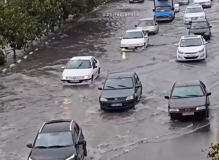 ببینید   سیل و آبگرفتگی شدید در شیراز / ویدئو