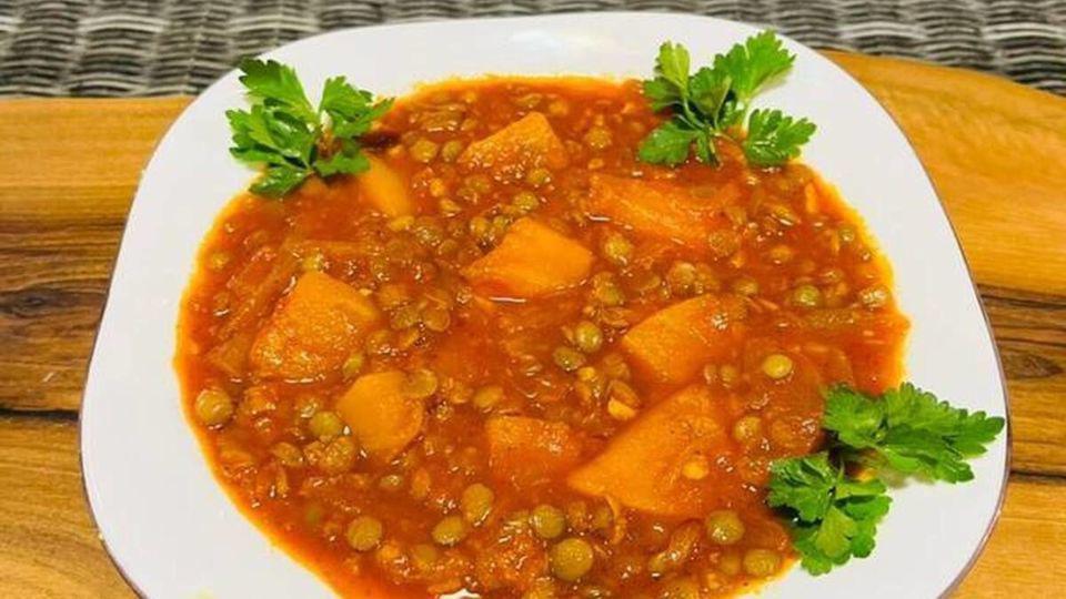 طرز تهیه خوراک عدسی متفاوت و خوشمزه شمالی