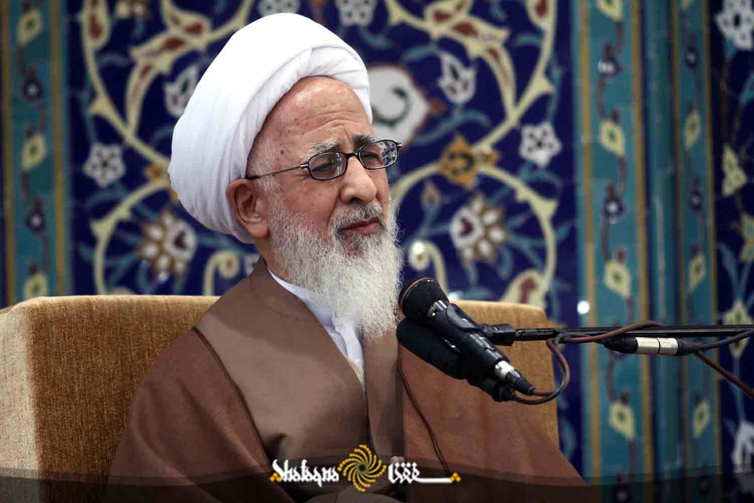 حضرت آیت الله جوادی آملی: کسی که قرآن و مفاهیم والای آن را نشناسد به مرگ جاهلیت مرده است   خبرگزاری بین المللی