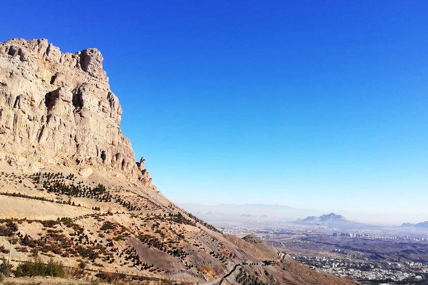 سقوط مرگبار از کوه صفه؛ مرد ۴۰ ساله جان باخت