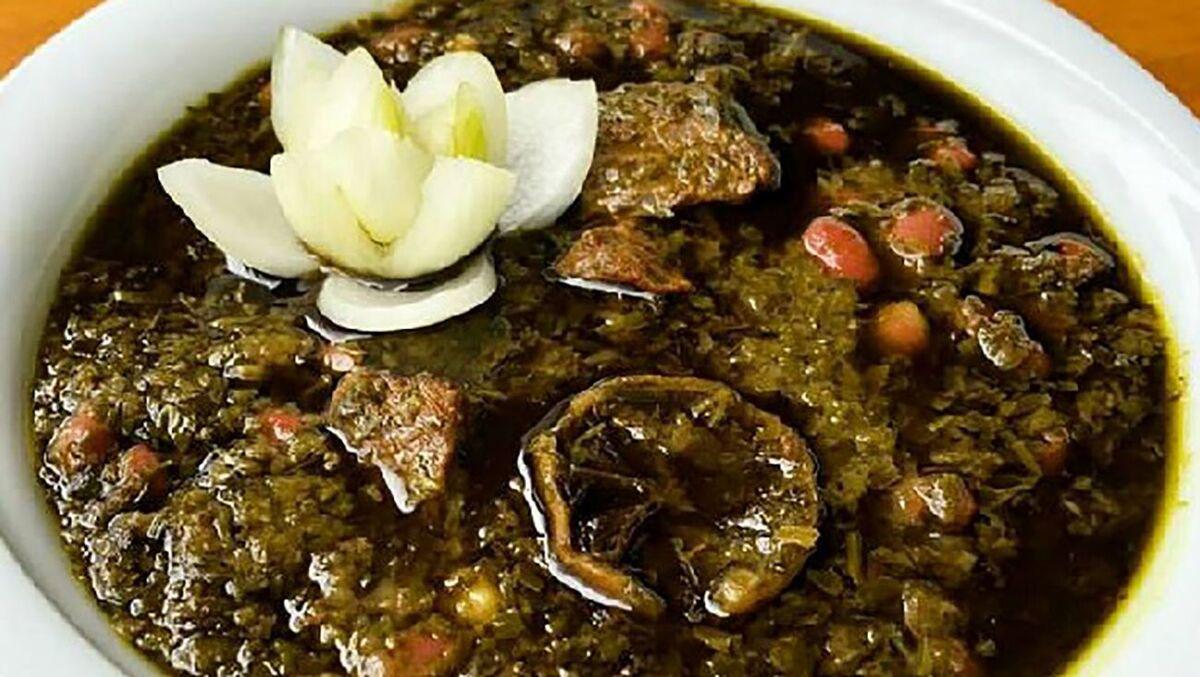 طرز تهیه قورمه سبزی خوشمزه و جا افتاده