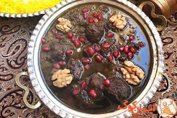 ترفندهایی برای تهیه  خورشت‌ اناری در روزهای کوتاه پاییزی