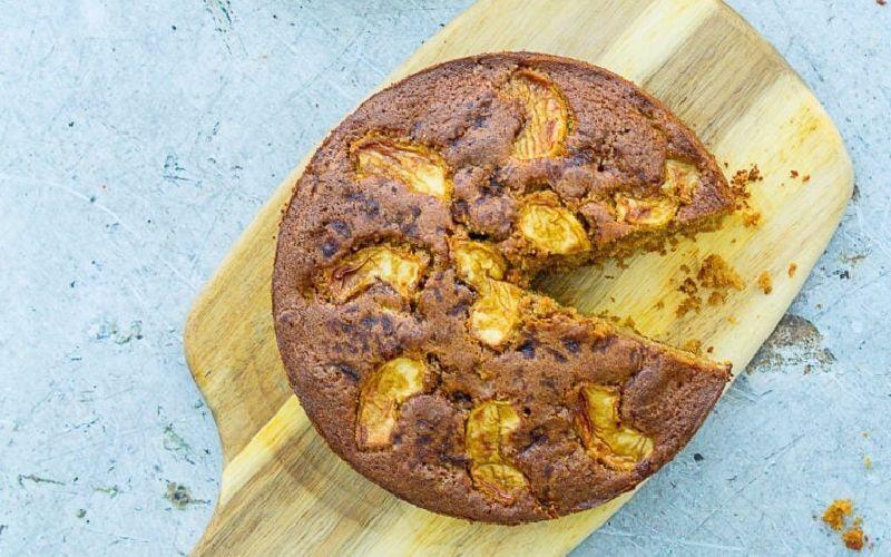 طرز تهیه کیک سیب و دارچین   طرز تهیه کیک سیب و دارچین