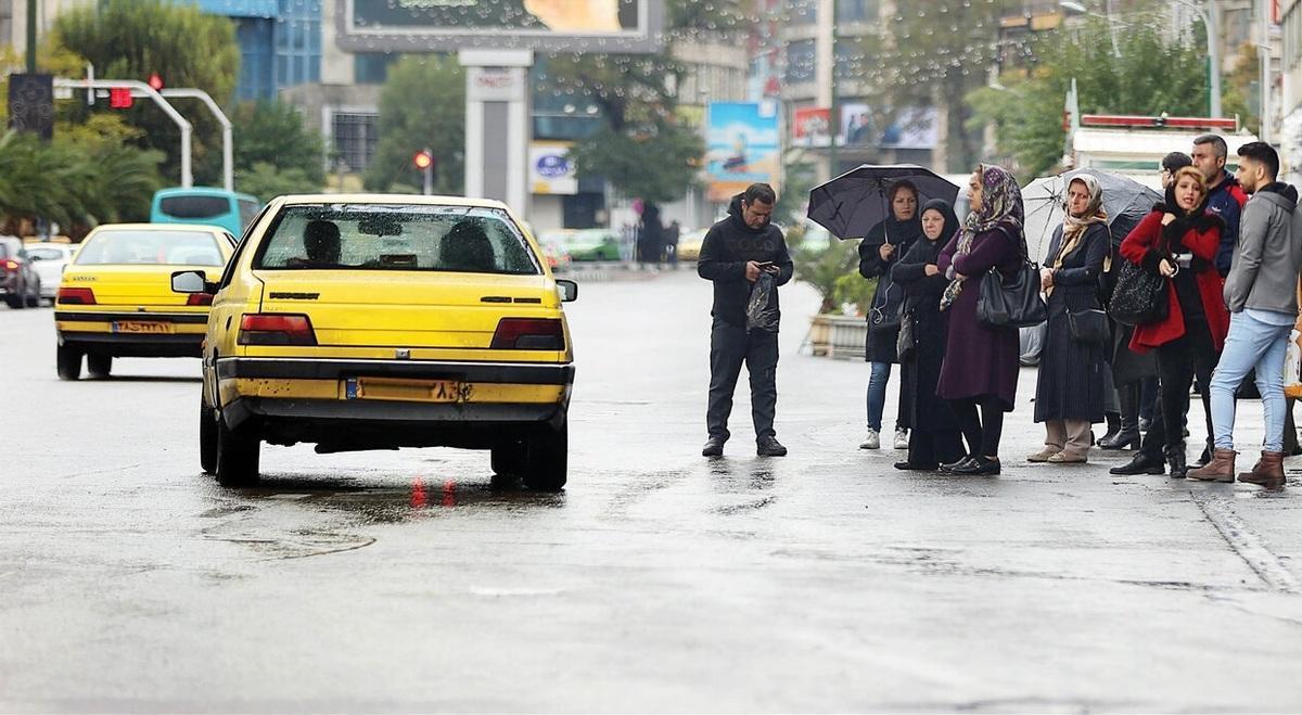 شورای شهر: افزایش کرایه‌های تاکسی در روز‌های بارانی و برفی ممنوع است