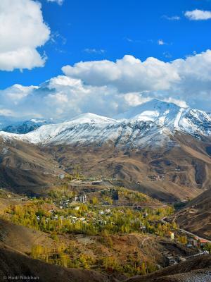 نمای پاییزی شمشک تهران در میان برف‌ها+عکس