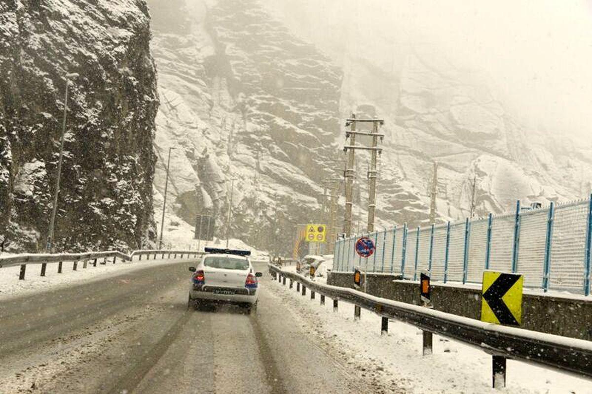 جاده کرج   چالوس لغزنده است