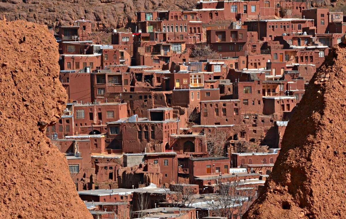 معماری یک روستای ناشناخته و رازآلود، اینجا را به کرکس‌ها می‌شناسند