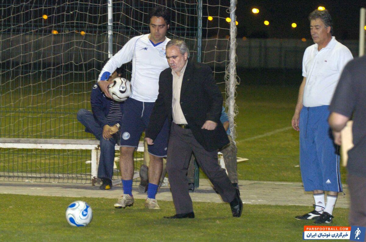 فتح‌الله‌زاده: این آقا اجازه نداد پرسپولیس ۹ نفره را ببریم/ اگر تجربه الان را داشتم، درمورد ناصر حجازی…