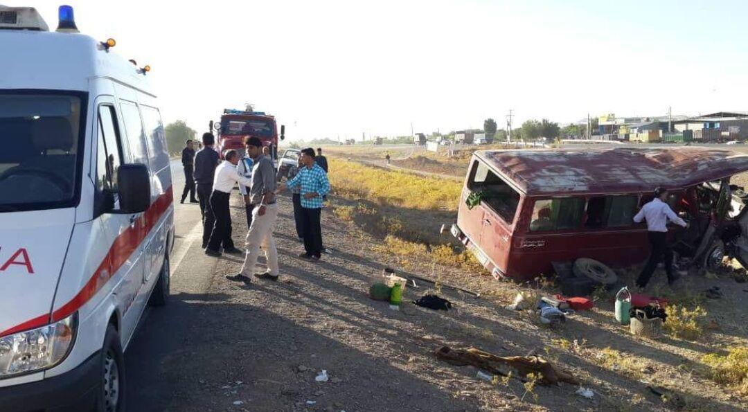 واژگونی و انحراف ۲ مینی‌بوس در جاده‌های سمنان ۱۸ مصدوم داشت   خبرگزاری بین المللی