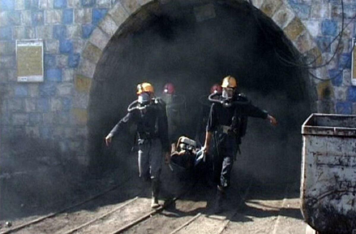 ریزش وحشتناک معدن طلای ترکیه و گرفتاری کارگران (فیلم)