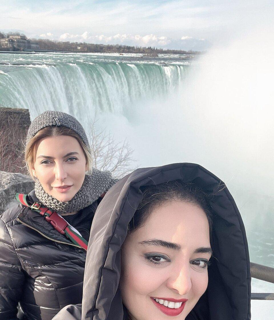 عکس/ خوش گذرانی نرگس محمدی و فریبا نادری در کنار آبشار نیاگارا!