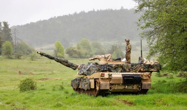 اوکراین تانکهای پیشرفته آمریکایی را از جبهه عقب می برد