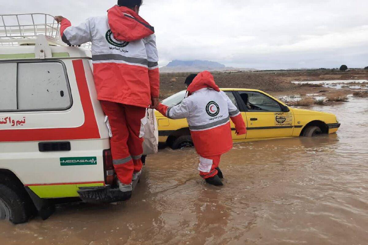 هلال احمر: هفت نفر از سیلاب رودخانه‌های خراسان جنوبی نجات یافتند   خبرگزاری بین المللی