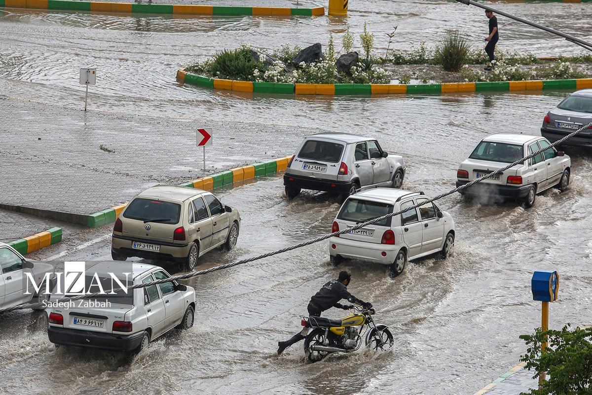 (تصاویر) بارش شدید باران و آبگرفتگی در مشهد