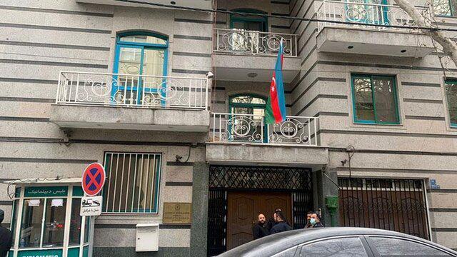 باکو: محل جدید سفارت جمهوری آذربایجان در ایران به یک مکان جدید که امن‌تر منتقل شده / قرار است فعالیت سفارت در محل جدید از سر گرفته شود