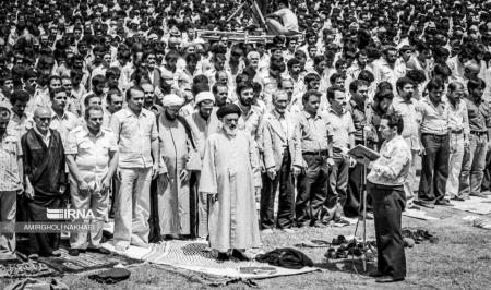 اولین نماز جمعه تهران؛ ۵ مرداد ۱۳۵۸ + عکس
