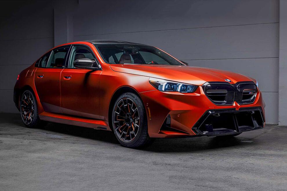 اولین نسخه 2025 BMW M5 آمریکا با ۵۷,۰۰۰ دلار آپشن