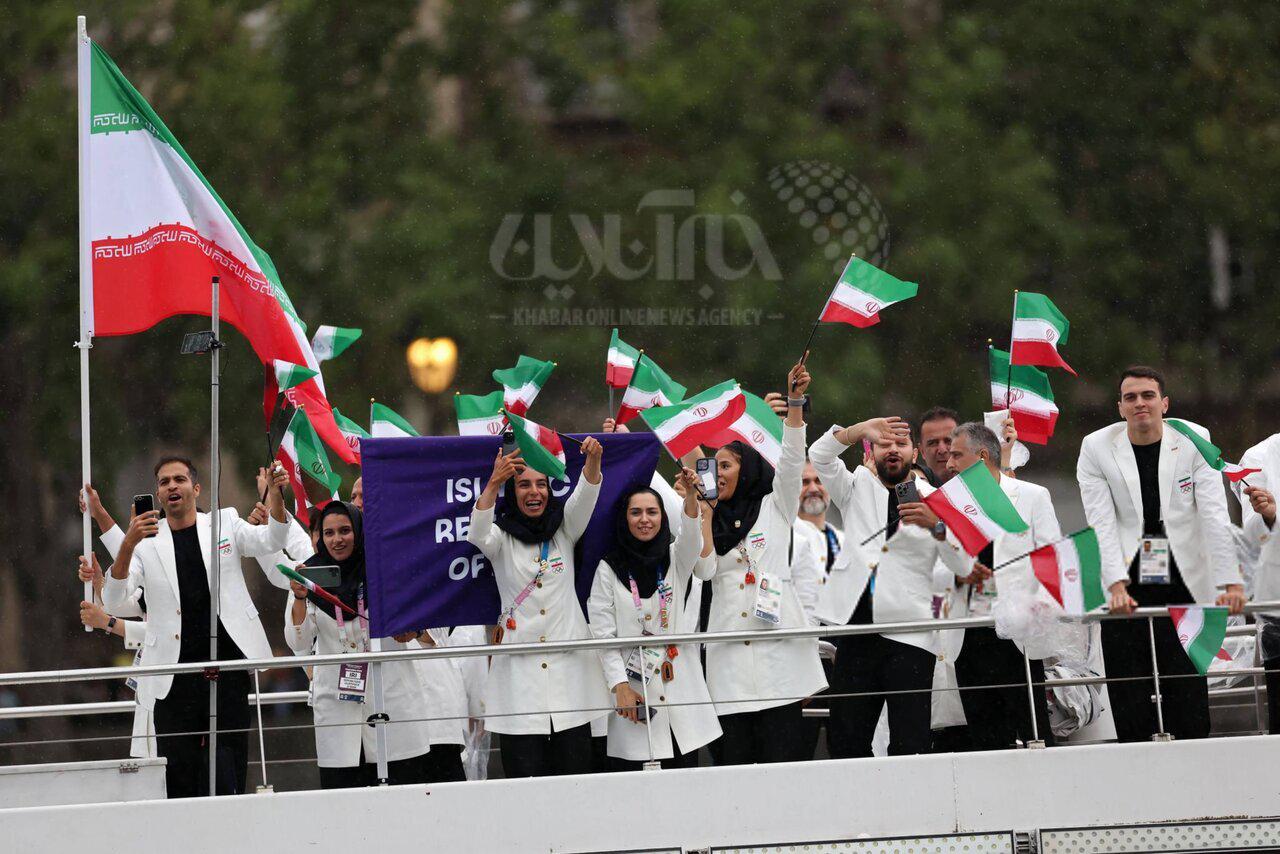 عکس/ نخستین تصویر از کاروان ایران در مراسم افتتاحیه المپیک ۲۰۲۴ پاریس