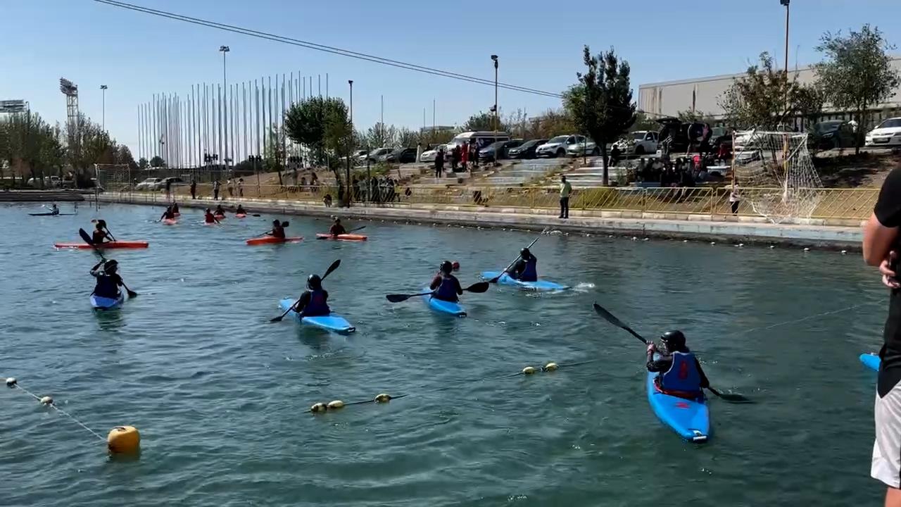 شروع روز اول لیگ کاناپولو بانوان کشور در دریاچه آزادی