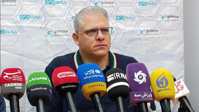 مانولوپولوس: به شاگردانم گفته‌ام ان بی ای نبینند