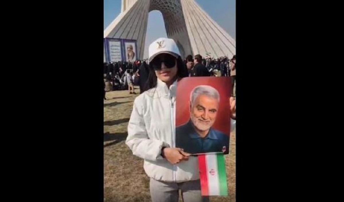 صحبت‌های جنجالی دختر ایرانی با ظاهر متفاوت در راهپیمایی ۲۲ بهمن
