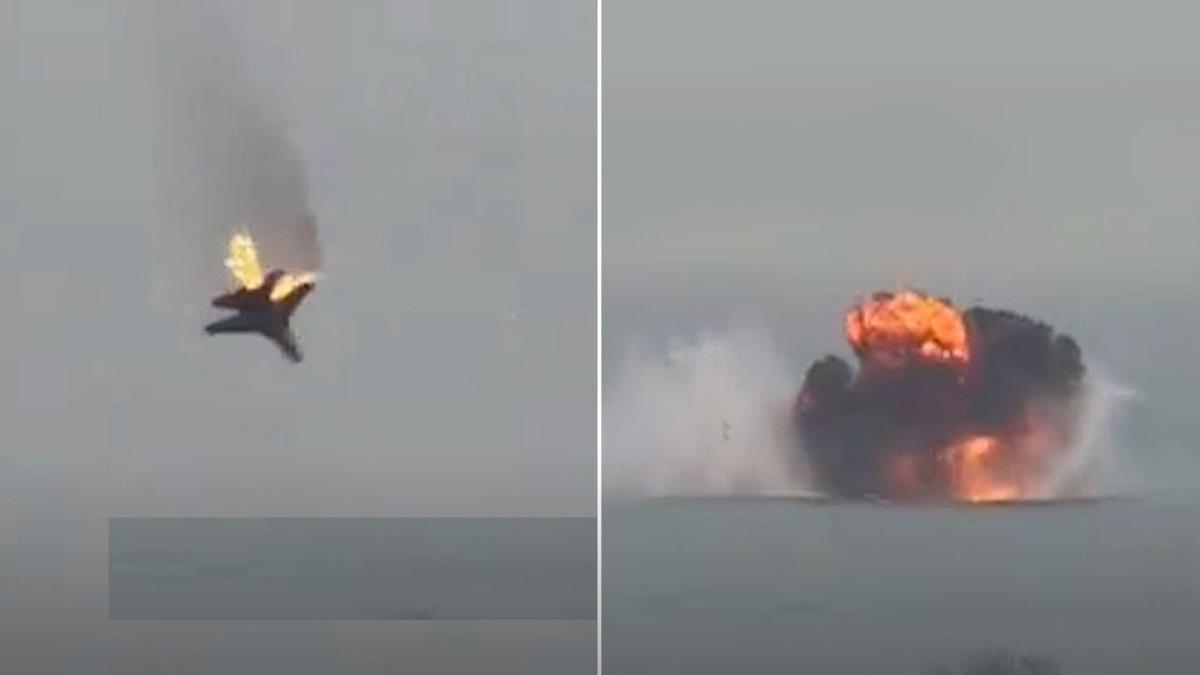(ویدئو) سقوط جنگنده روس در دریا