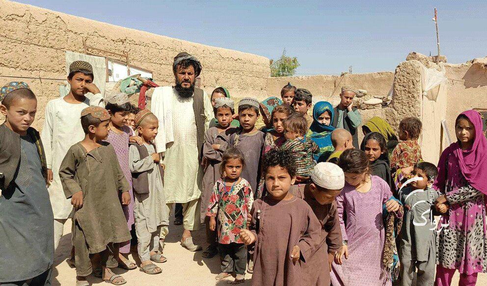 ببینید   روایت عجیب پیرمرد افغانستانی از چهار ازدواج و ۱۰۴ فرزند؛ خمار یک فرزند دختر!