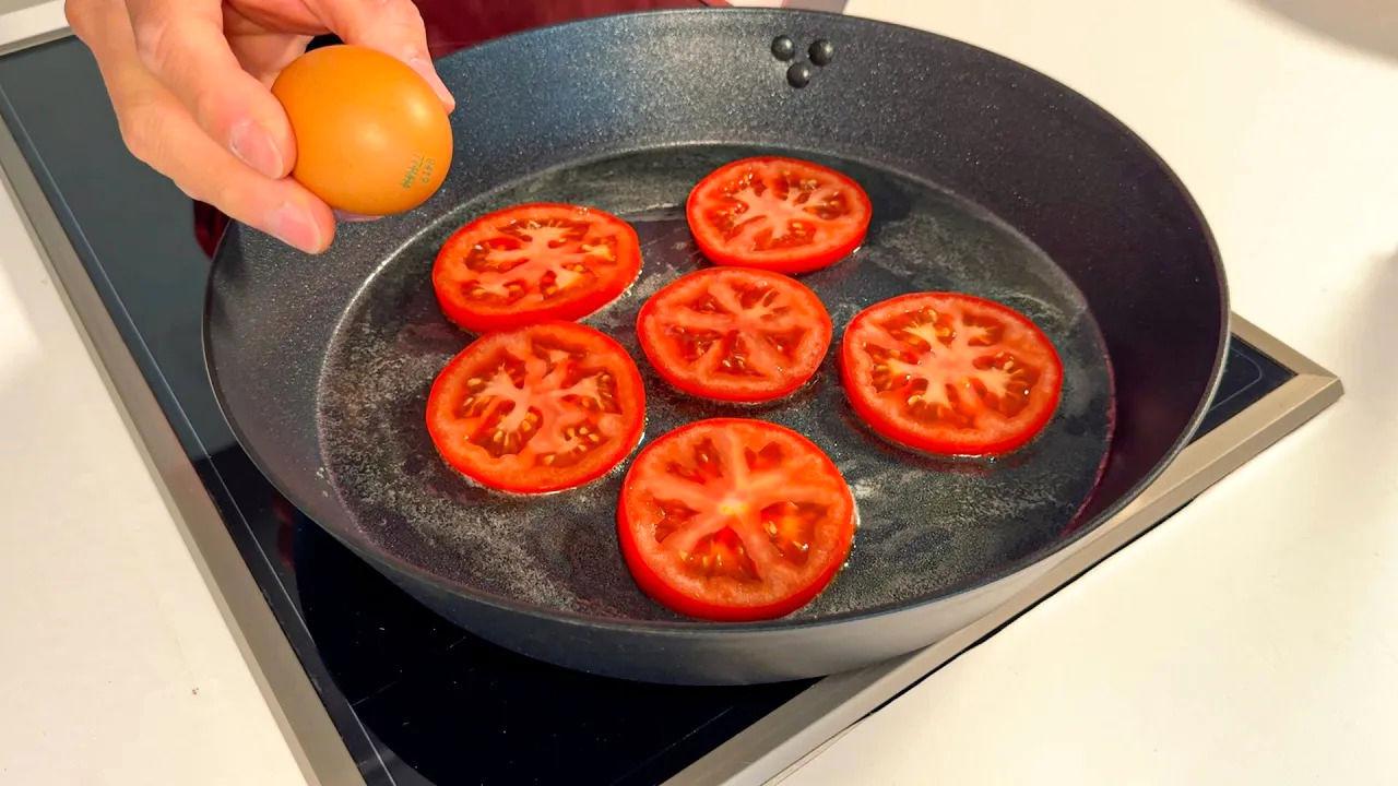 (ویدئو) نحوه درست کردن املت کره ای با 3 عدد تخم مرغ و یک گوجه